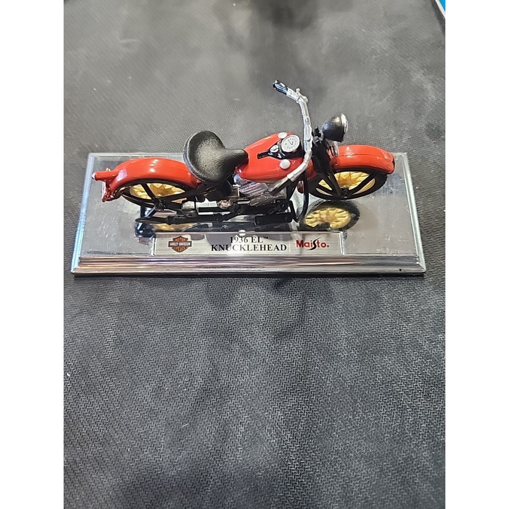 1936 EL Knucklehead V Twin Maisto Scale 1:18 Harley Motorcycle Toy Collectible
